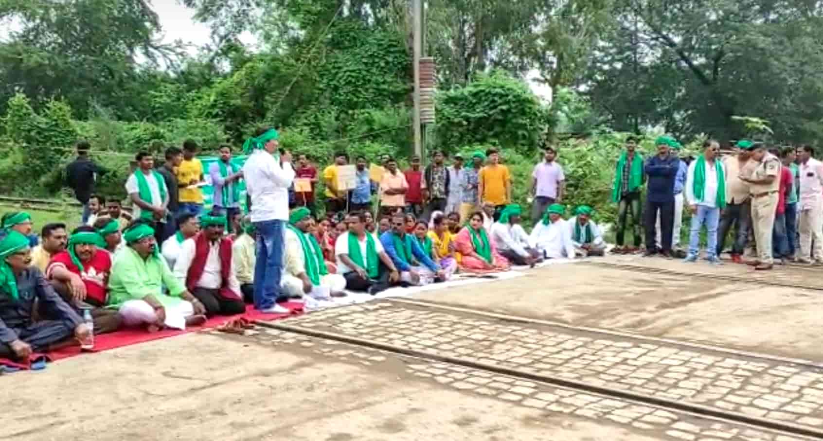 JMM protest being addressed by Dulal Bhuiyan Town Post
