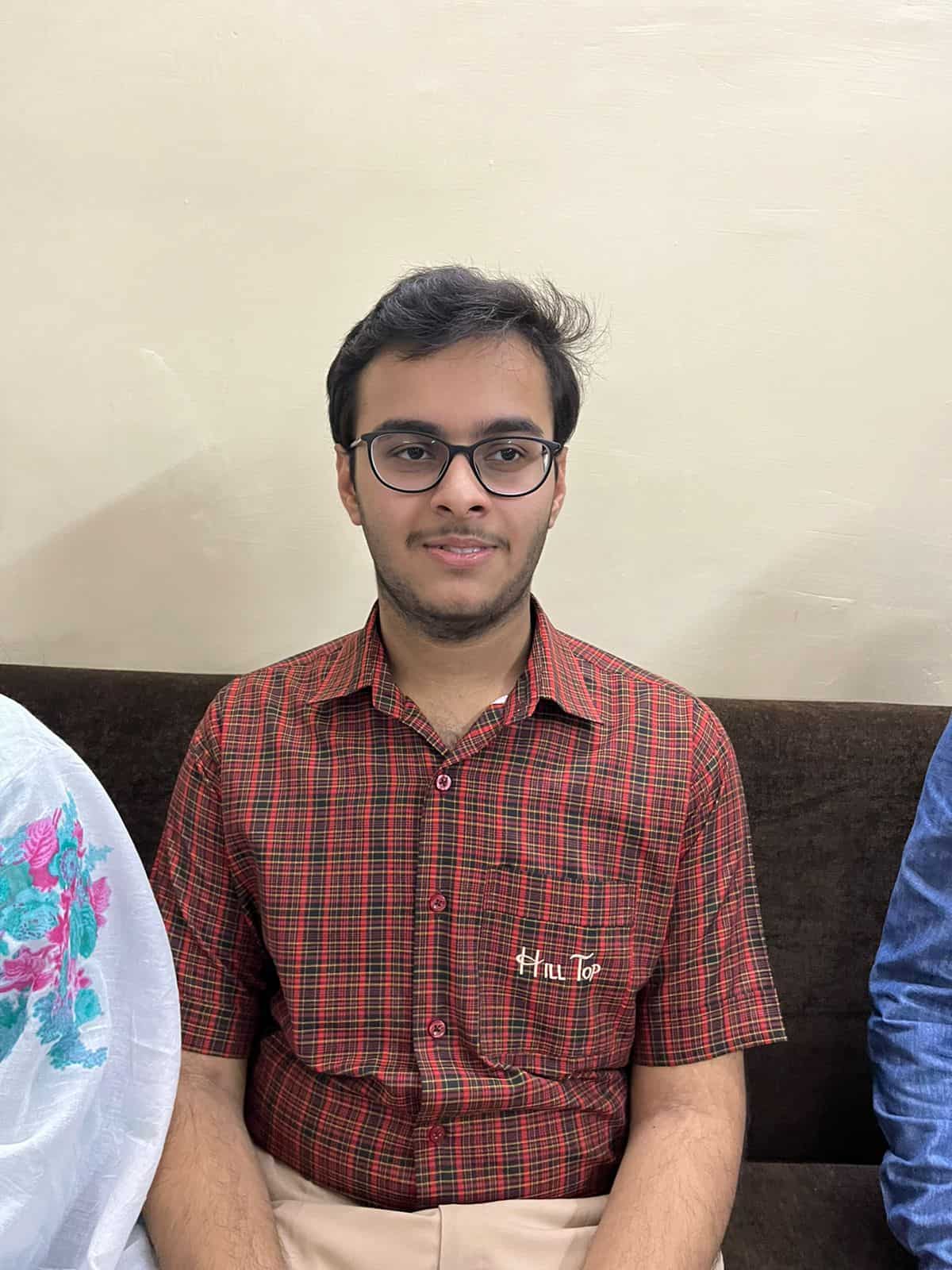 rushil kumar Rushil Kumar from Hill Top School Jamshedpur scores 998 in ICSE Class 10th sharing the national topper position with 8 other students Town Post